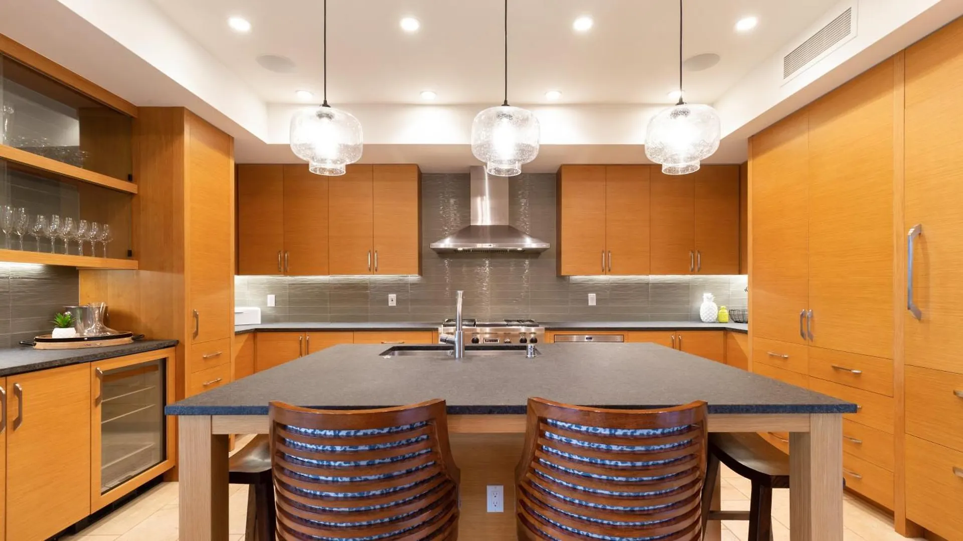 Elegant Escape Elegant 4Br Laulea Home With Pool And Ocean View Waikoloa Holiday home